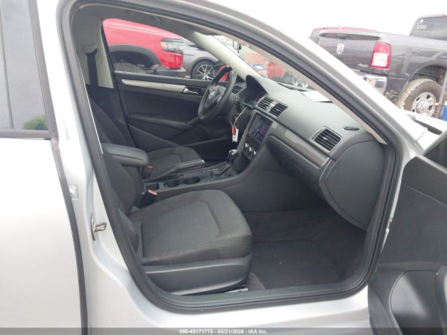 Volkswagen Passat 2.5l S