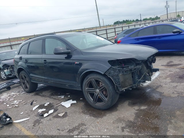 Salvage Audi Q7 Image