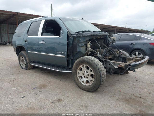 Salvage Cadillac Escalade Image