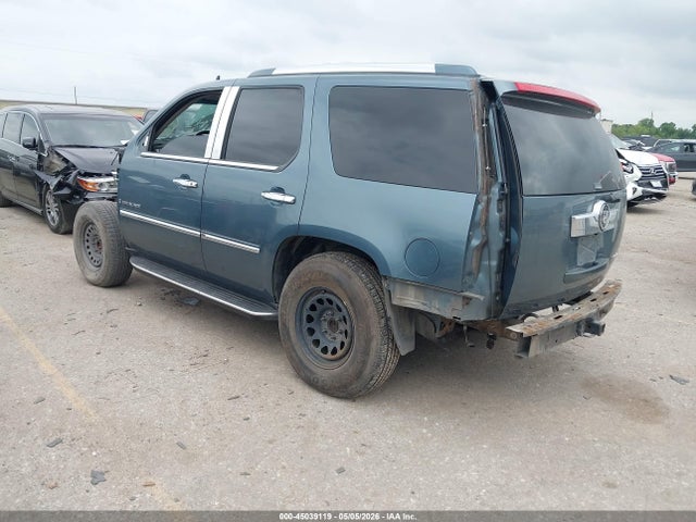 Cadillac Escalade Standard