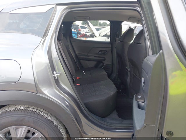 Nissan Kicks S Fwd