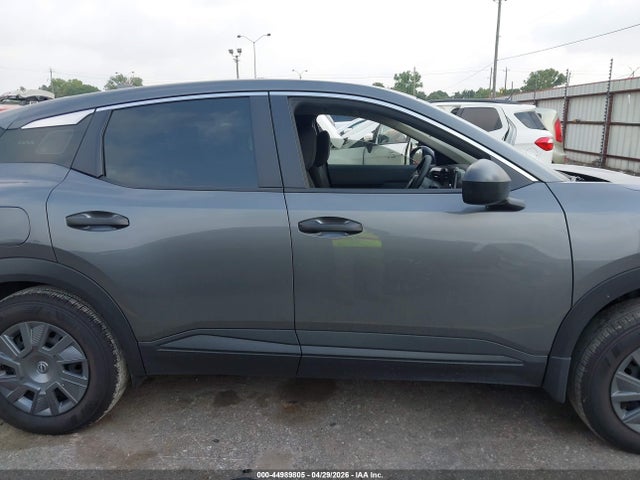 Nissan Kicks S Fwd