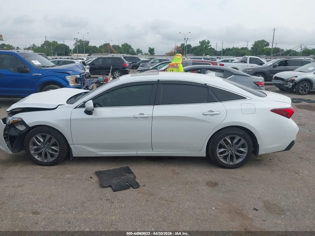 Toyota Avalon Xle