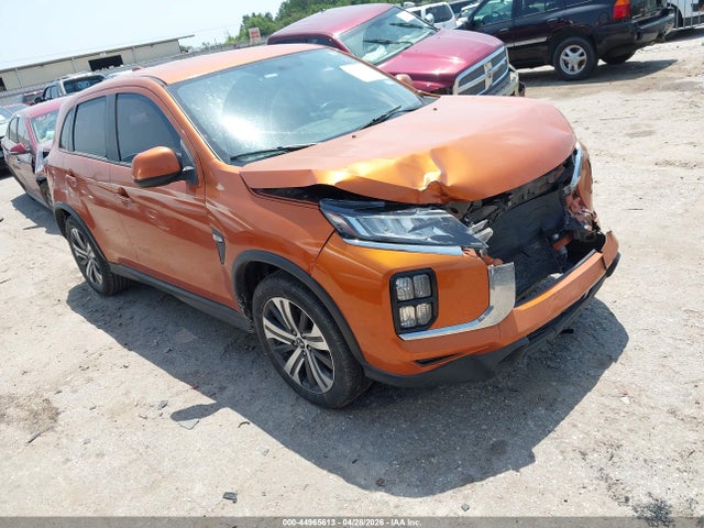Salvage Mitsubishi Outlander Image