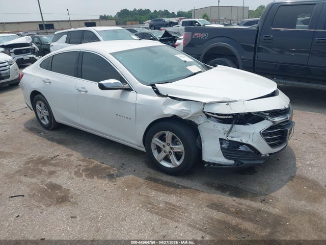 Salvage Chevrolet Malibu Image