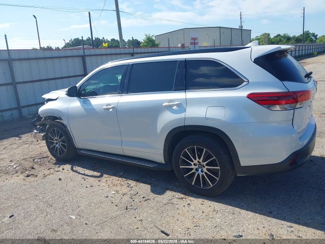 Toyota Highlander Se