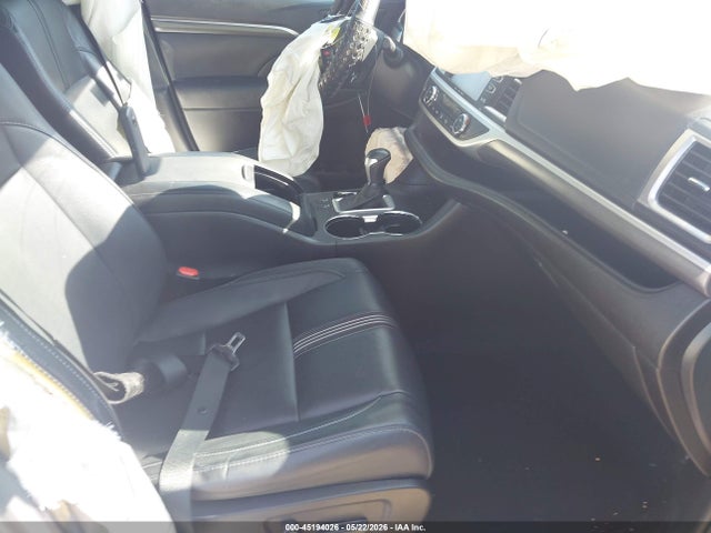 Toyota Highlander Se