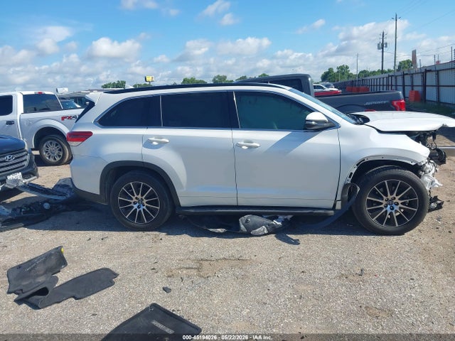 Toyota Highlander Se