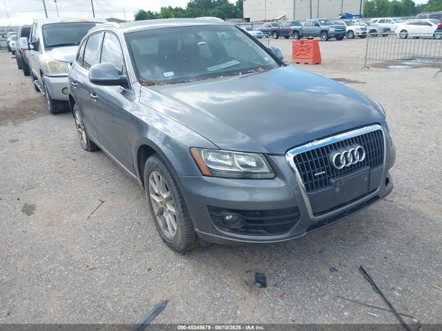 Salvage Audi Q5 Image