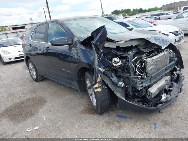 Salvage Chevrolet Equinox Image