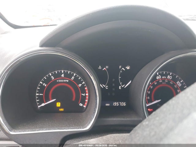 Toyota Highlander Base V6
