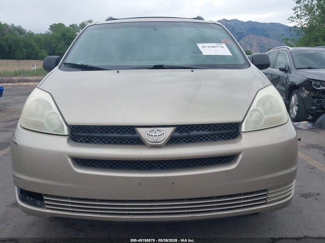 Toyota Sienna Le
