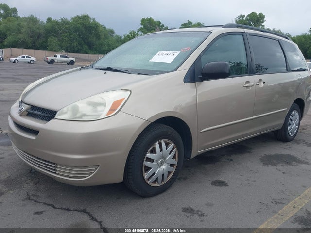 Toyota Sienna Le