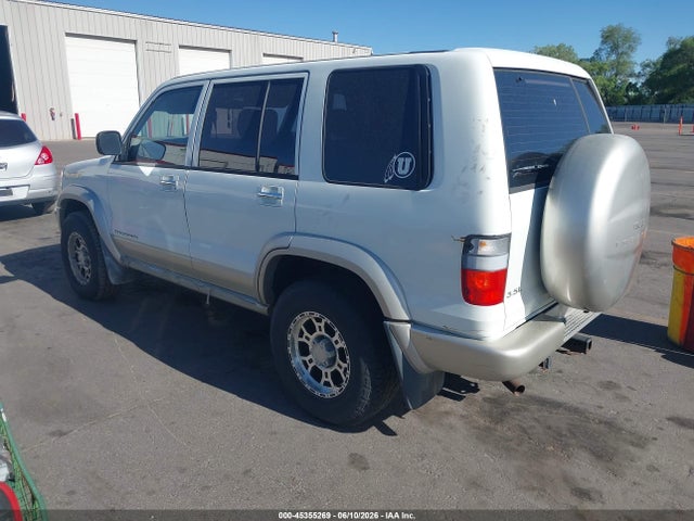 Isuzu Trooper
