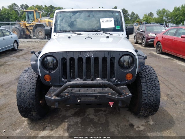 Jeep Wrangler Sahara