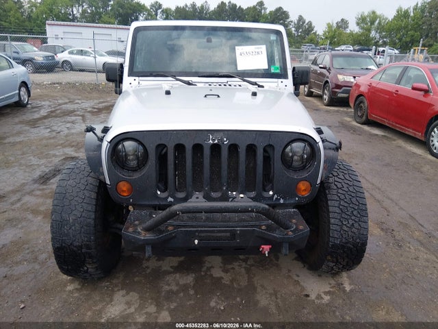 Jeep Wrangler Sahara