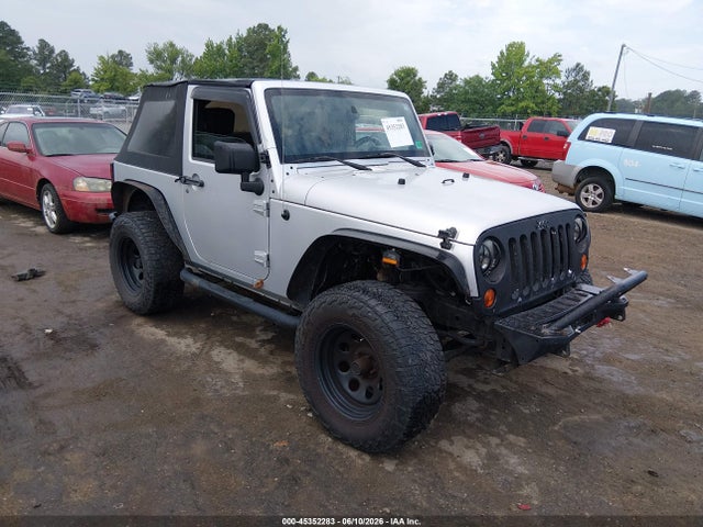 Salvage Jeep Wrangler Image