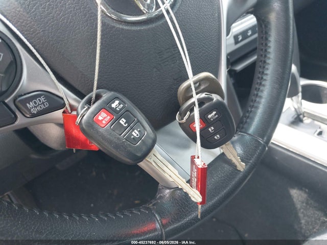 Toyota Camry Se