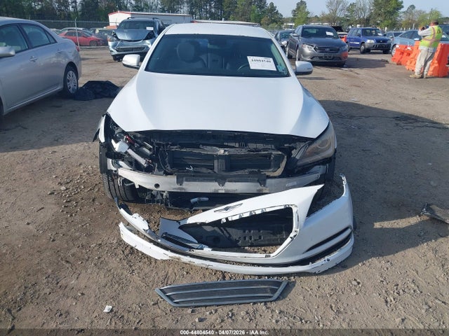 Hyundai Genesis 3.8