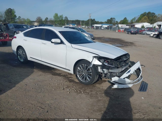 Salvage Hyundai Genesis Image