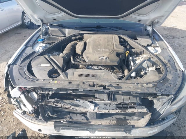 Hyundai Genesis 3.8