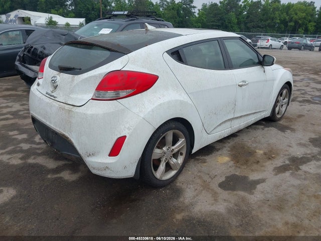 Hyundai VELOSTER