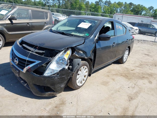 Nissan Versa 1.6 S+