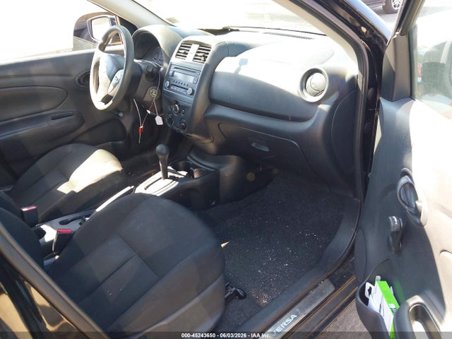 Nissan Versa 1.6 S+