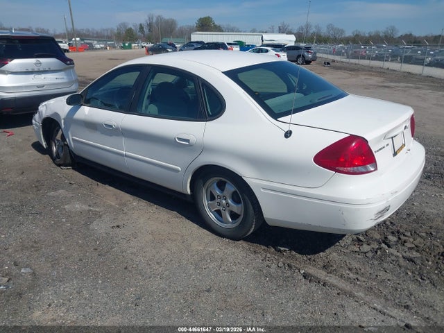 Ford Taurus Se