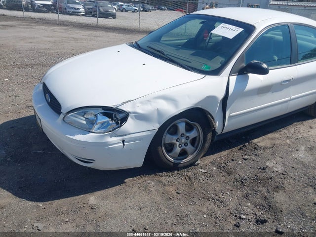 Ford Taurus Se