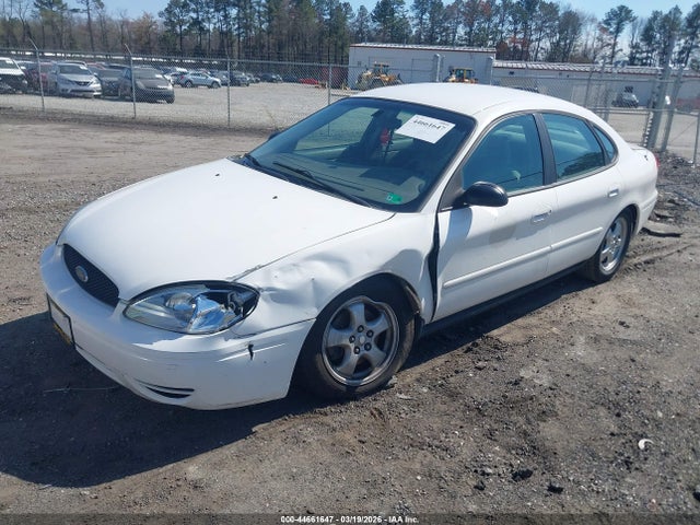 Ford Taurus Se