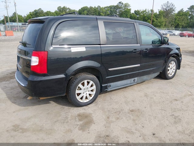 Chrysler Town & Country Touring