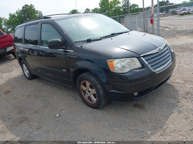 Salvage Chrysler Town & Country Image