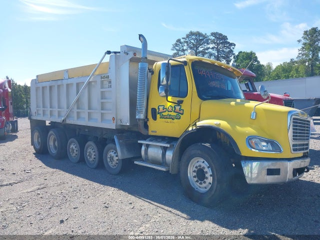Salvage Freightliner M2 Image