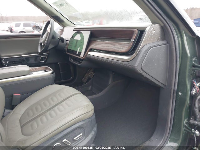 Rivian R1T Adventure
