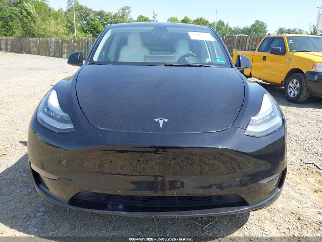 Tesla Model Y Long Range Dual Motor All-wheel Drive