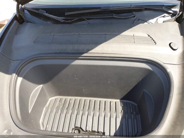 Tesla Model Y Long Range Dual Motor All-wheel Drive