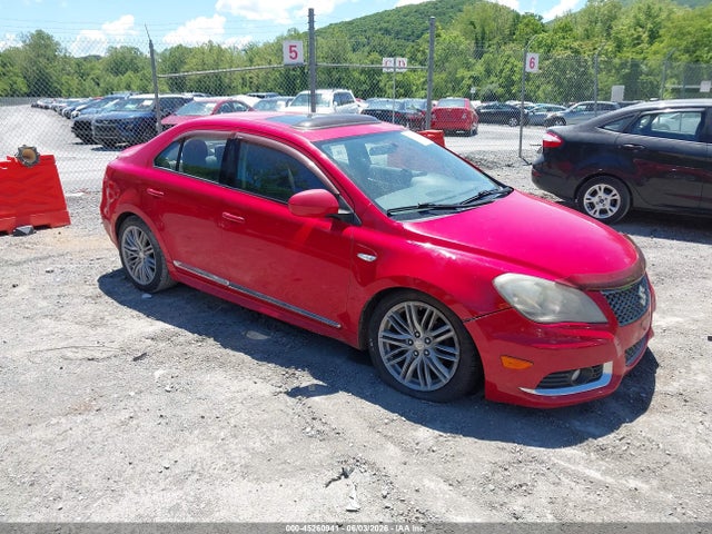Salvage Suzuki Kizashi Image