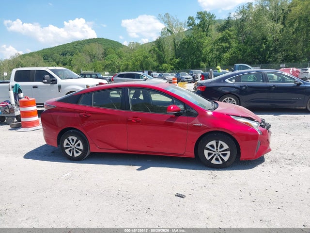 Toyota Prius Three