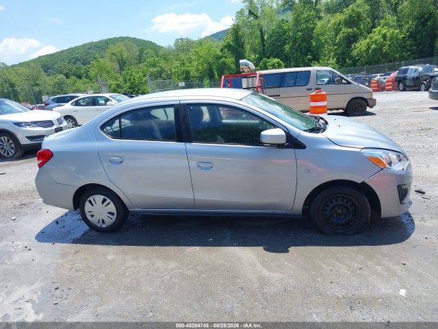 Mitsubishi Mirage Es