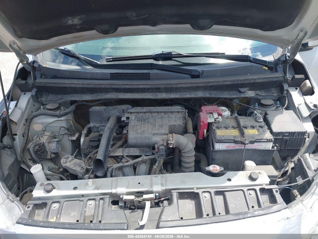 Mitsubishi Mirage Es