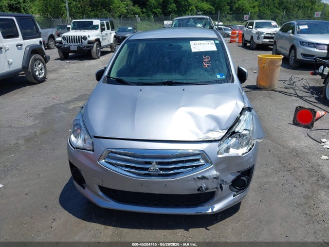 Mitsubishi Mirage Es