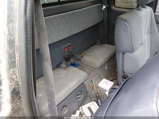 Toyota Tacoma Base V6