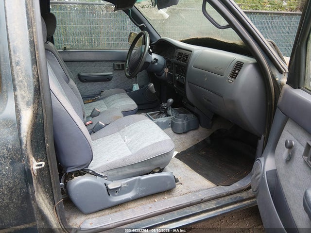 Toyota Tacoma Base V6