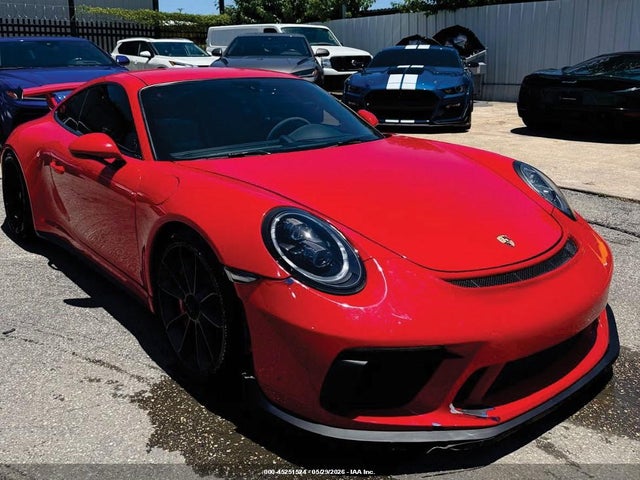 Salvage Porsche 911 Image