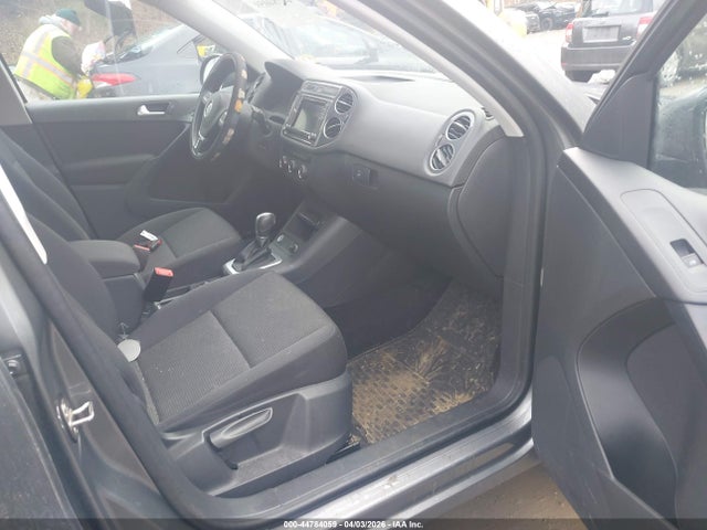 Volkswagen Tiguan 2.0t
