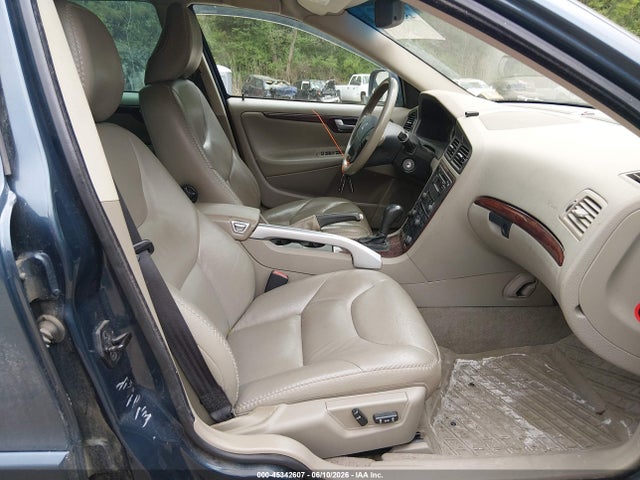 Volvo XC70 2.5t