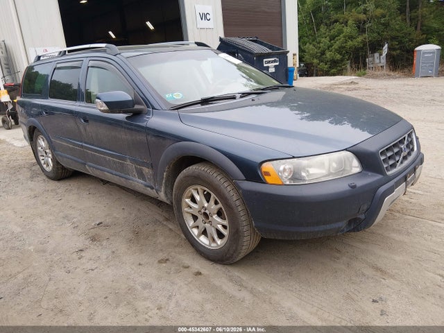 Salvage Volvo XC70 Image