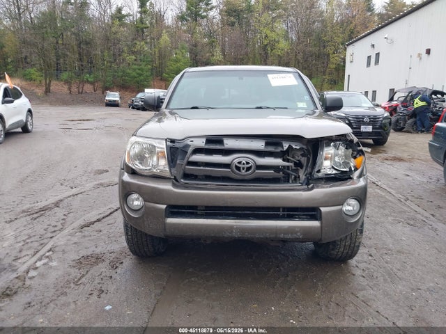Toyota Tacoma Base V6