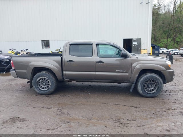 Toyota Tacoma Base V6
